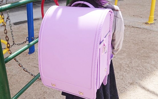 好きな色のランドセル を背負って毎日楽しく学校に通っています!