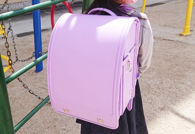 好きな色のランドセル を背負って毎日楽しく学校に通っています!